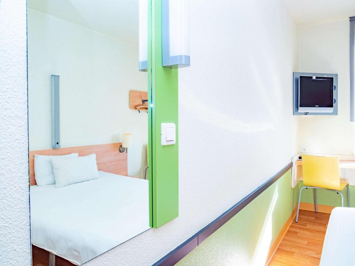 Ibis Budget Krakow Bronowice Exteriör bild