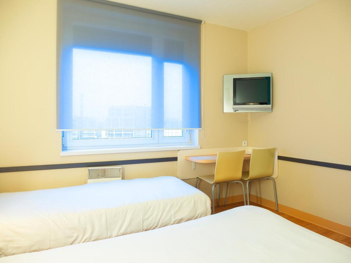 Ibis Budget Krakow Bronowice Exteriör bild